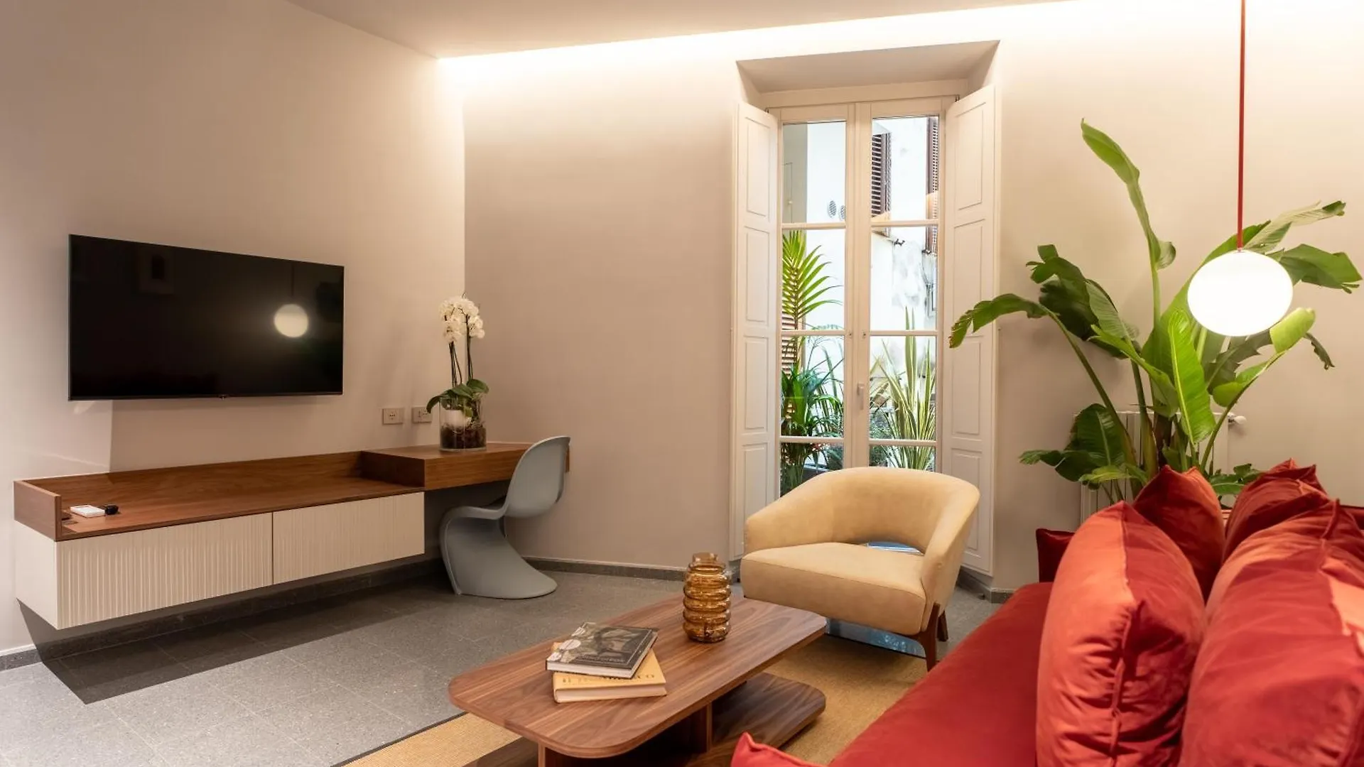 Domus Suites Colosseum 0*, רומא איטליה