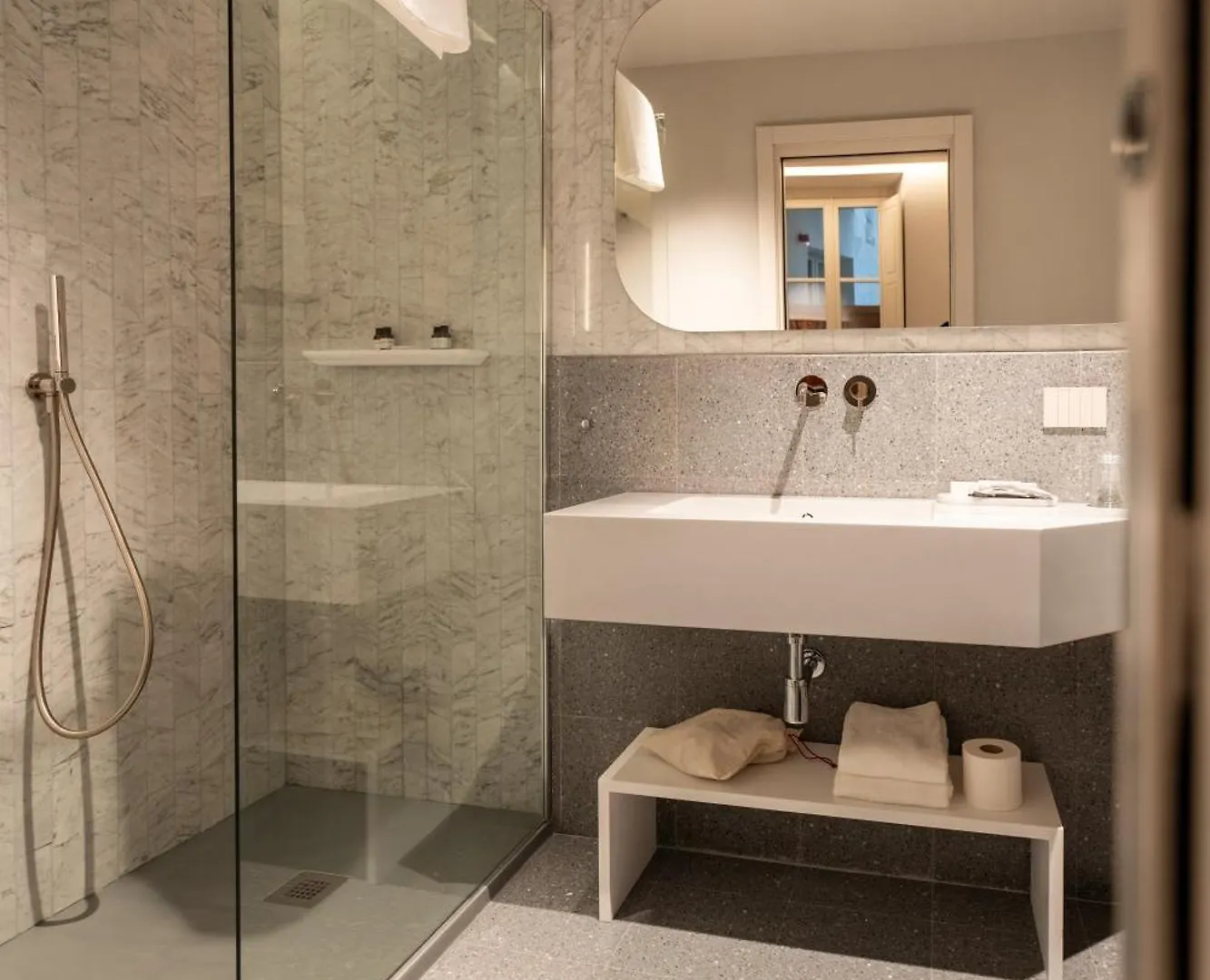 Domus Suites Colosseum